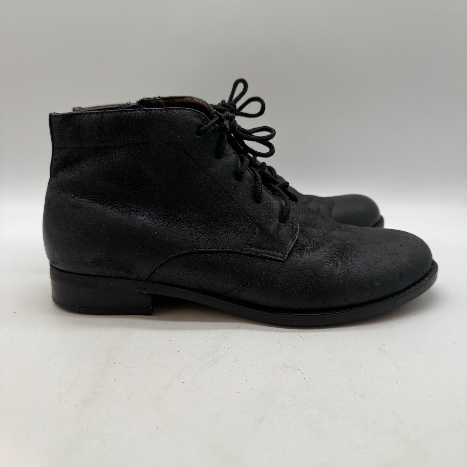 Vionic Mira Chukka Boots Women's 9 Black Lace Up Side Zip Nubuck Ankle Bootie